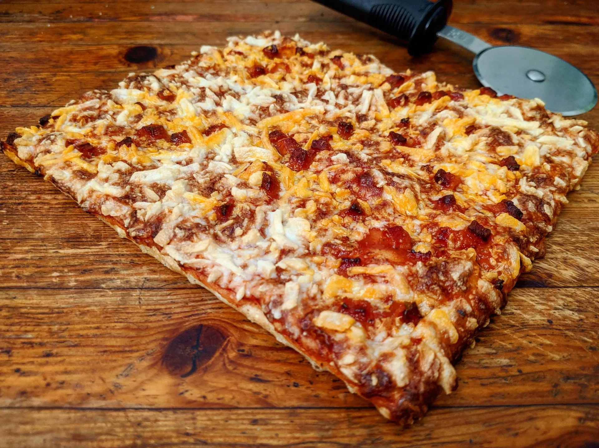 Perfectly Crispy and Delicious: How to Cook Totino’s Pizza in an Air Fryer Oven